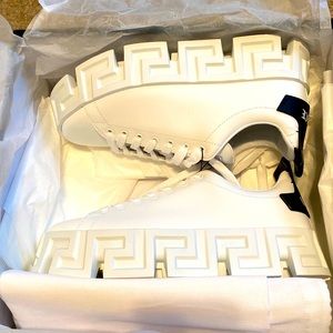Brand New Authentic Versace Greca Labyrinth Leather Sneakers